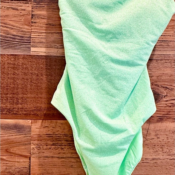 Becca Shimmer One Shoulder Asymmetrical One Piece Swimsuit in Seafoam Green NWT - Picture 10 of 11